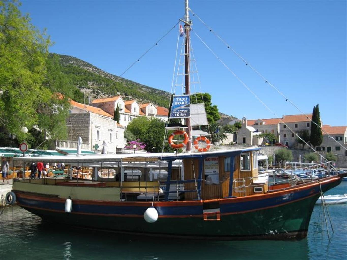 Taxi boats run throughout the day from the harbour to Zlatni Rat, for days when you don't feel like walking!